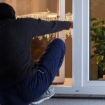 CHORRO TEMERARIO: LO AGARRARON HUYENDO Y AGREDIÓ A LA POLICIA
