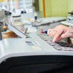 ROBO EN MINIMERCADO DE COLÓN: SE LLEVARON LA CAJA REGISTRADORA