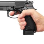 LADRILLAZOS, DISPAROS Y MENORES INVOLUCRADOS EN UN CONFLICTO FAMILIAR EN COLÓN