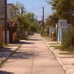 PELEA ENTRE VECINOS EN COLÓN: LO GOLPEÓ EN LA VEREDA Y TERMINÓ DENUNCIADO
