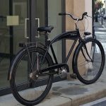 SIN CÓDIGOS NI LÍMITES: LE ROBARON LA BICICLETA MIENTRAS HACÍA UN TRÁMITE EN LA MUNICIPALIDAD DE COLÓN